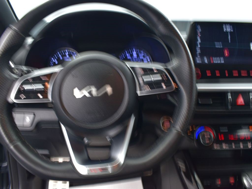 Used 2024 Kia Forte GT-Line image 14