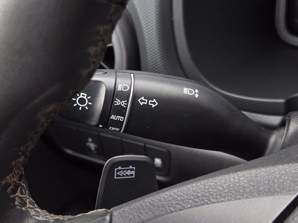 Used 2023 Hyundai Kona SEL FWD image 27