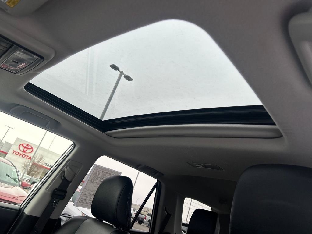 Certified 2022 Toyota 4Runner SR5 Premium w/ Moonroof Package image 20