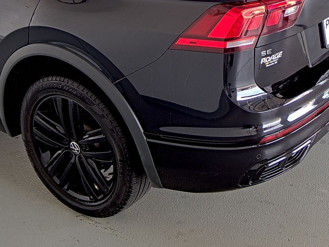 Used 2022 Volkswagen Tiguan SE R-Line image 9