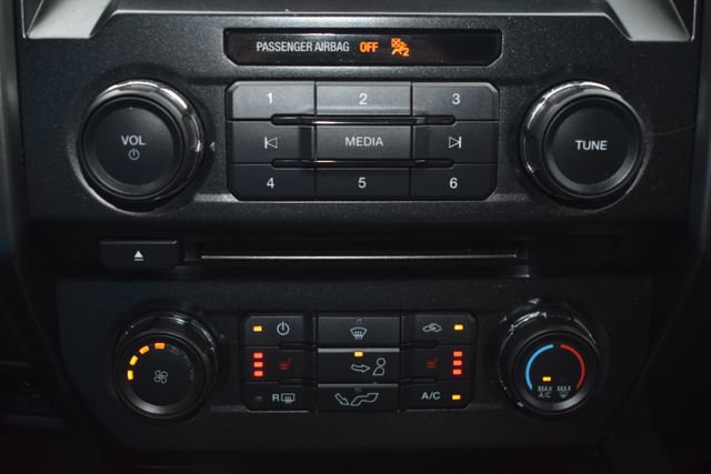 Used 2018 Ford F150 XLT w/ Equipment Group 302A Luxury AWD/4WD image 33