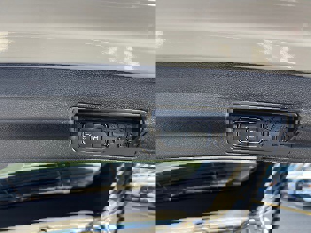 Certified 2025 Ford Explorer ST-Line w/ ST-Line Street Pack image 27