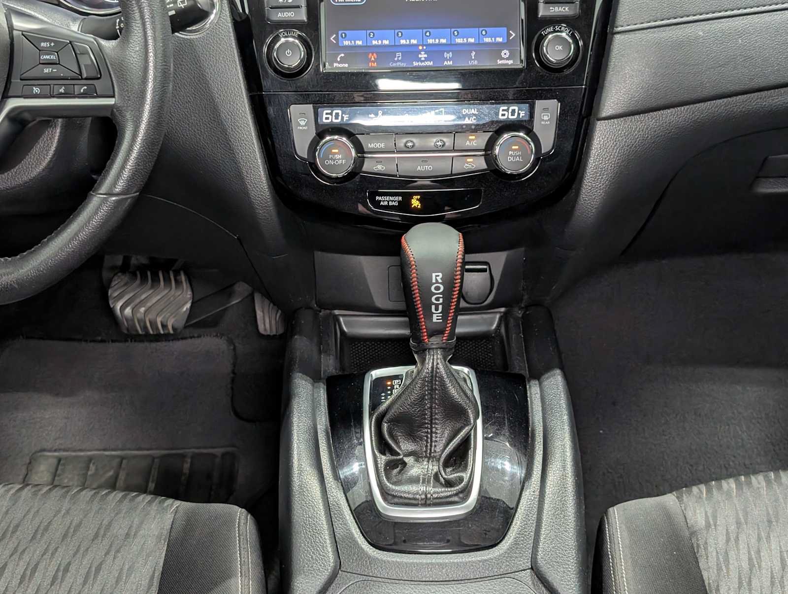 Used 2020 Nissan Rogue SV AWD/4WD image 19