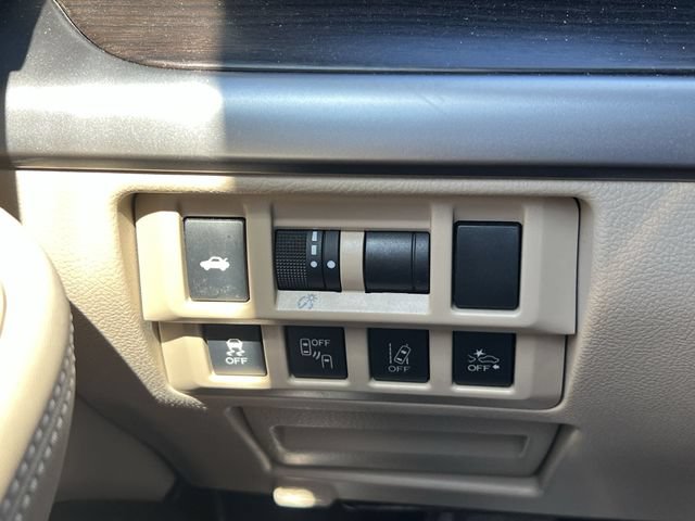 Used 2019 Subaru Legacy 3.6R Limited AWD/4WD image 31