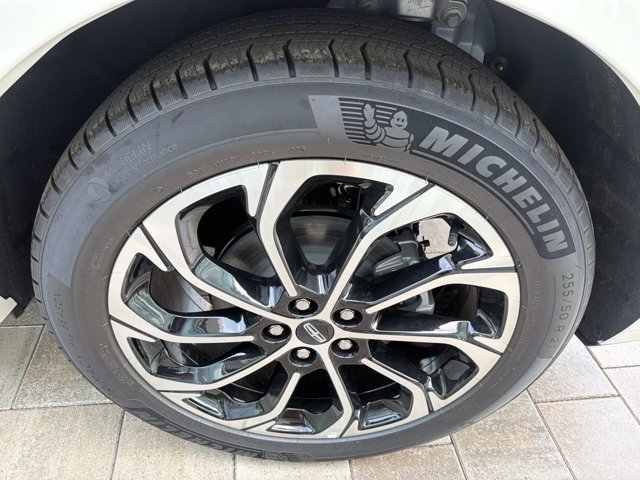 New 2026 Lincoln Nautilus Reserve AWD/4WD image 30