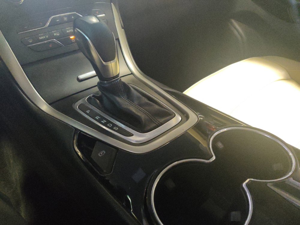 Used 2018 Ford Edge SEL w/ Equipment Group 201A FWD image 26