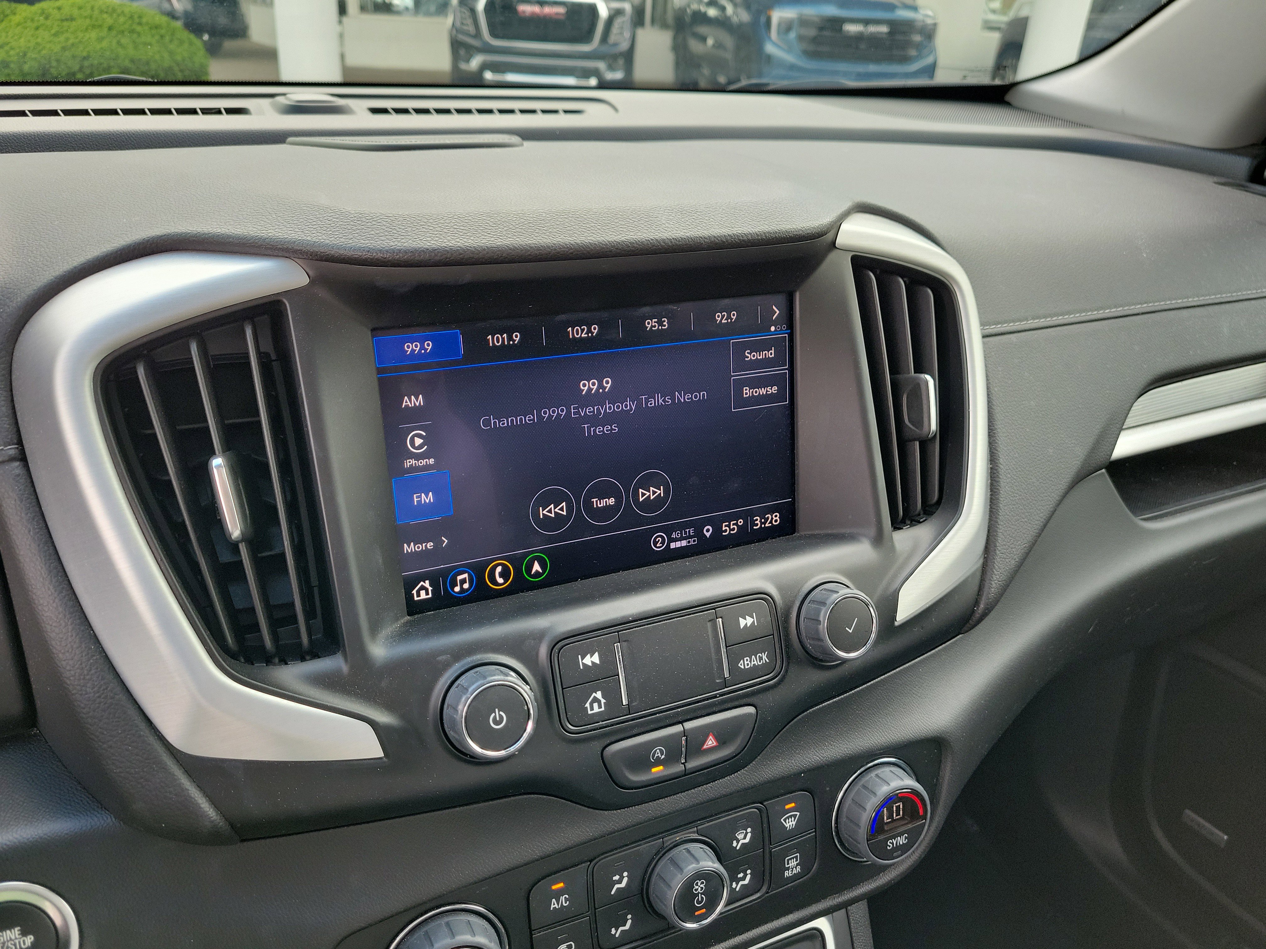Used 2023 GMC Terrain SLT w/ Infotainment Package II AWD/4WD image 28