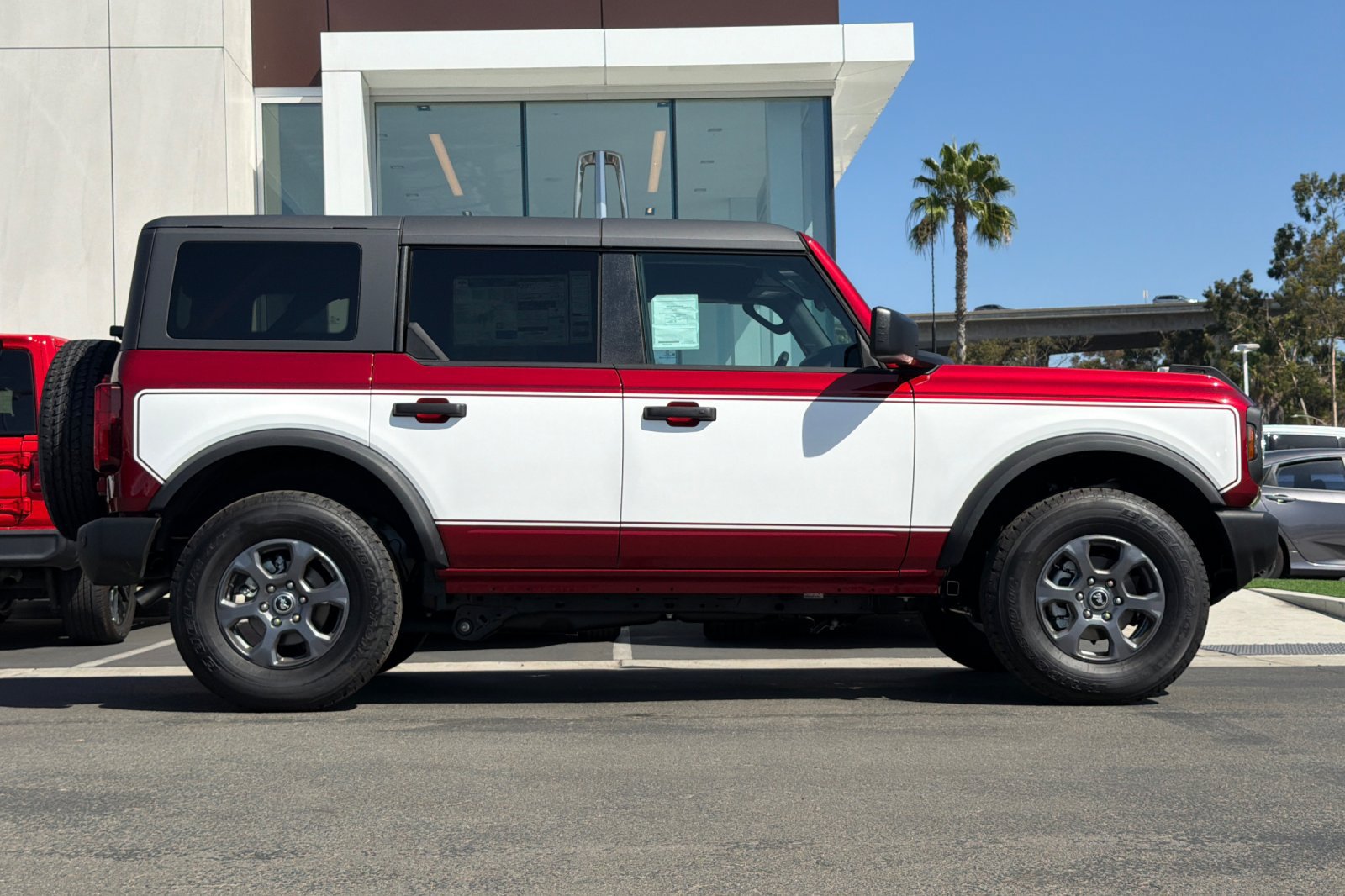 New 2026 Ford Bronco Big Bend AWD/4WD image 2