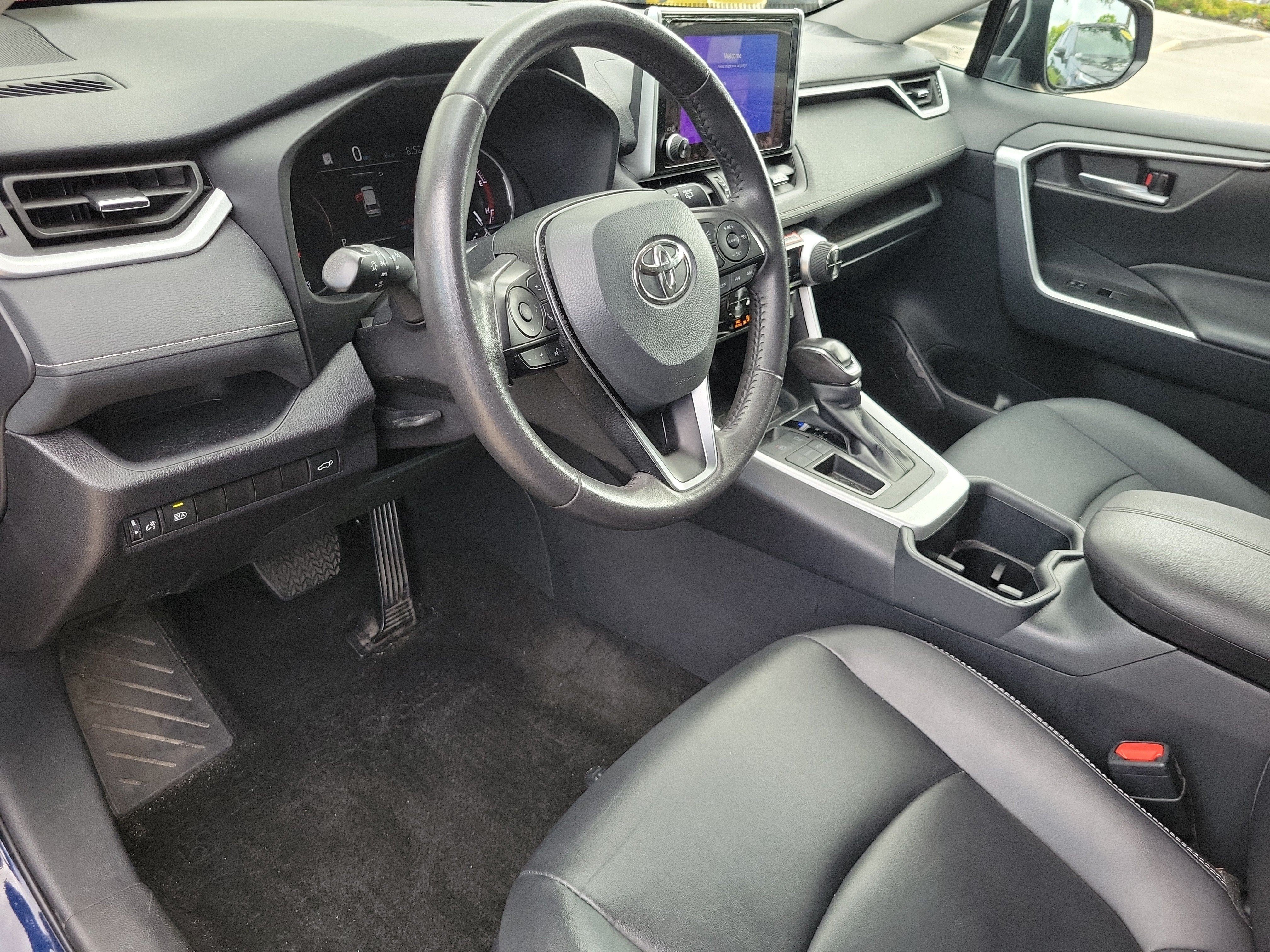 Used 2025 Toyota RAV4 XLE Premium FWD image 22