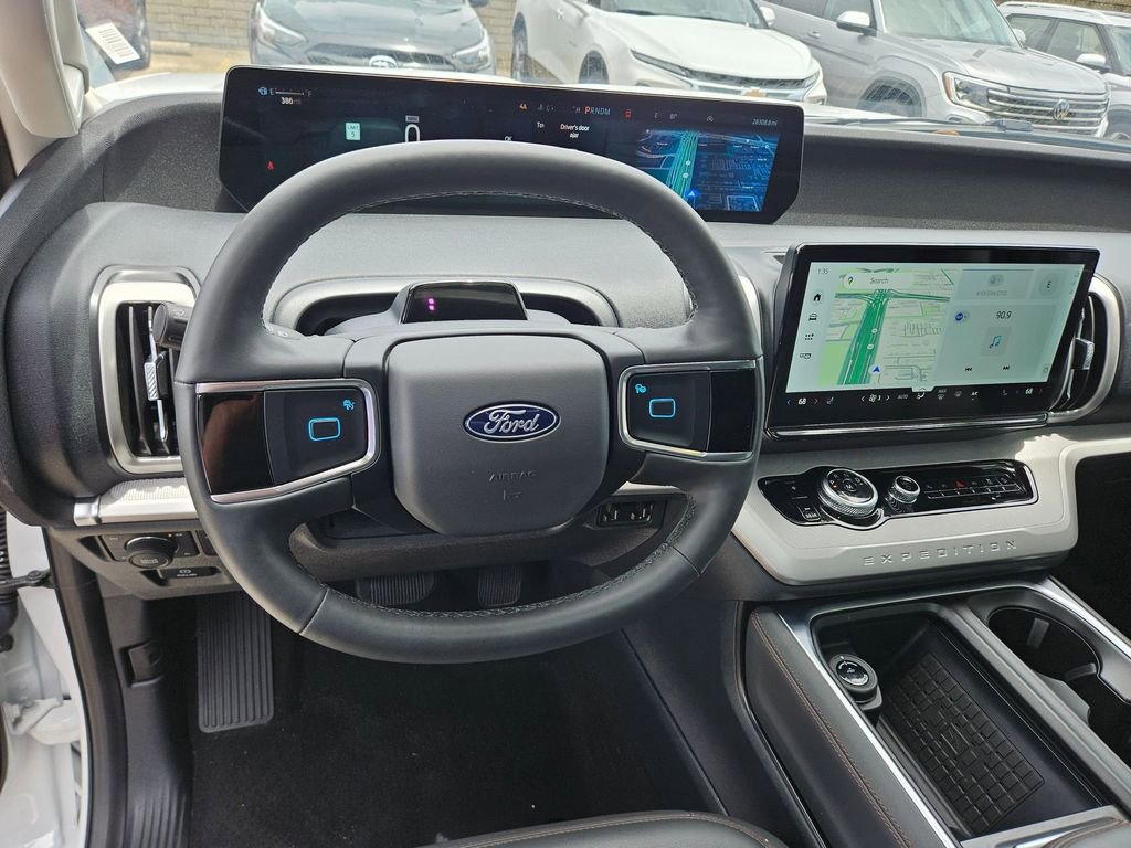 Used 2025 Ford Expedition Active AWD/4WD image 15