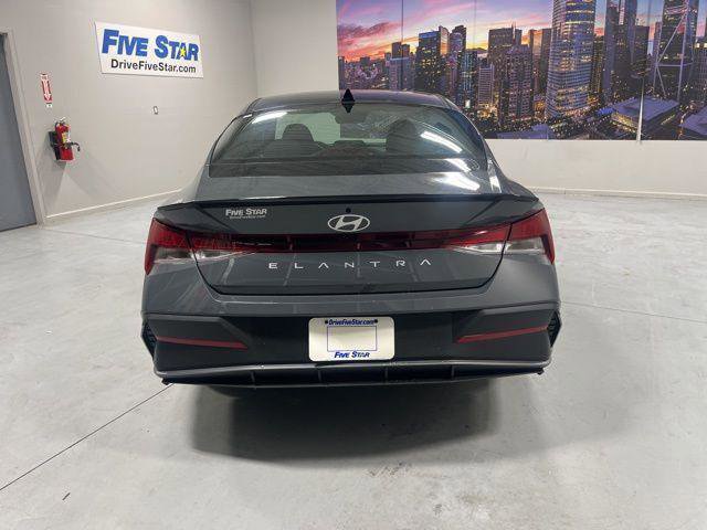 New 2026 Hyundai Elantra Sport image 25