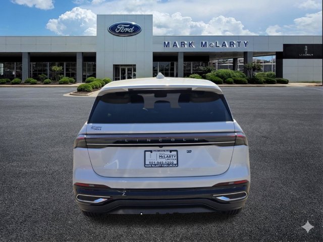 New 2026 Lincoln Nautilus Premier AWD/4WD image 4