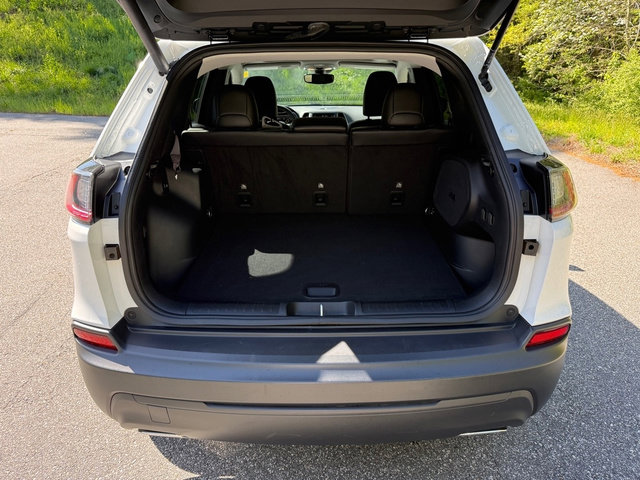 Used 2022 Jeep Cherokee Latitude Lux w/ Sun & Sound Group image 15