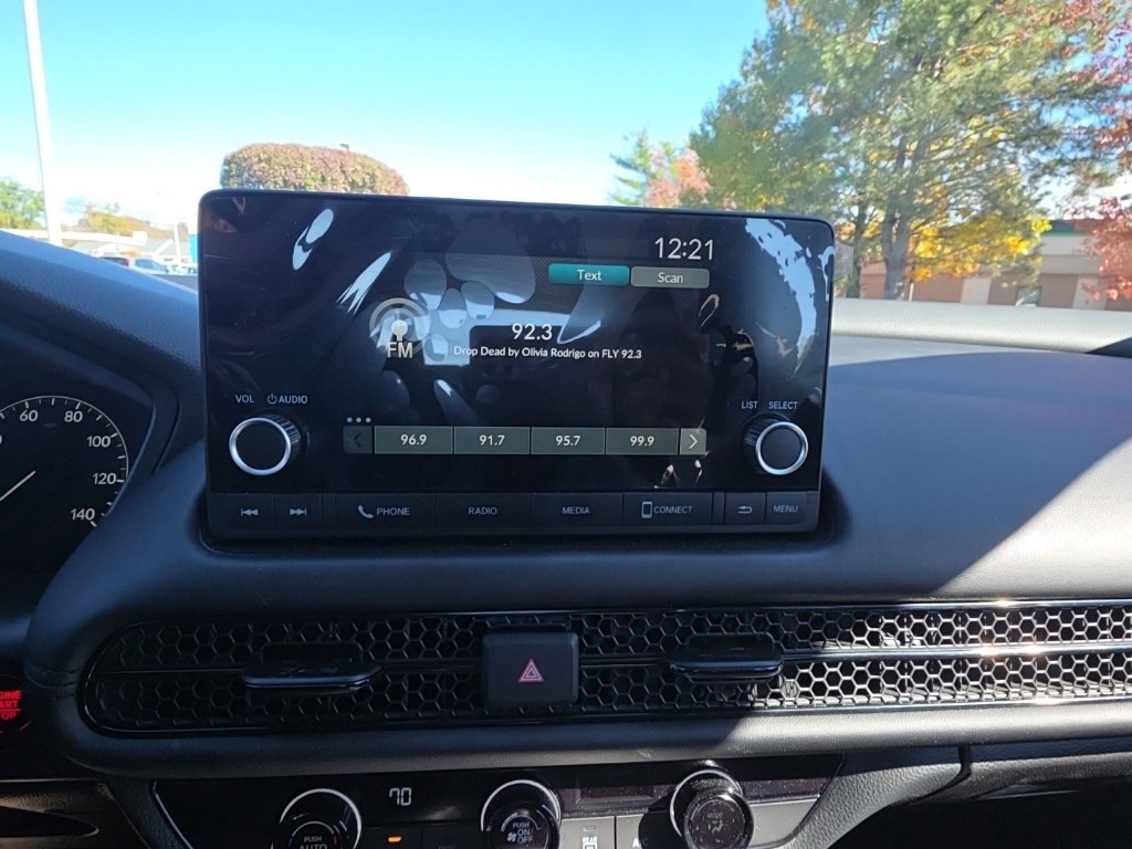Used 2025 Honda HR-V LX image 15