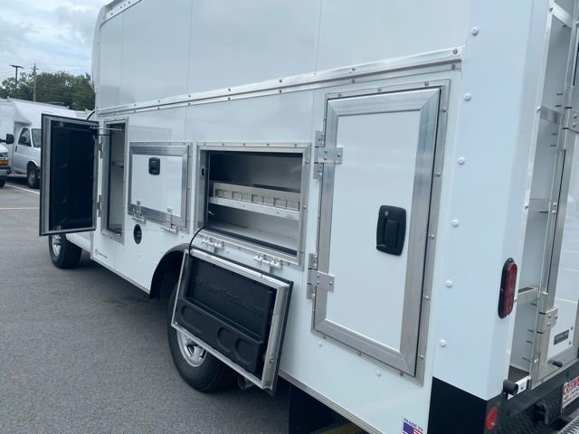New 2025 Chevrolet Express 3500 w/ Power Convenience Package image 6