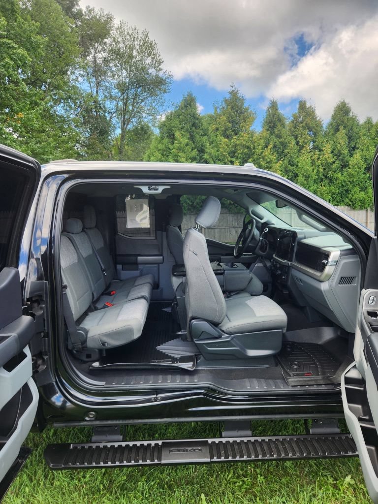 Used 2023 Ford F250 XLT w/ XLT Premium Package AWD/4WD image 11