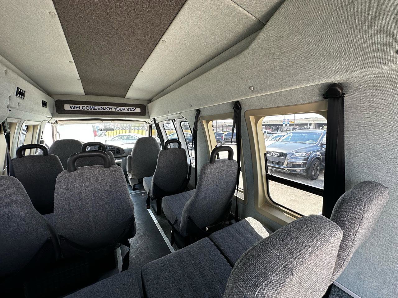 Used 2004 Ford E-250 and Econoline 250 Extended RWD image 51
