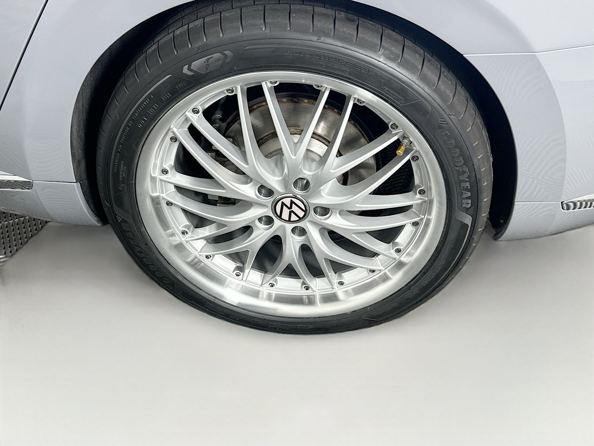 Used 2022 Volkswagen Arteon SE FWD image 11