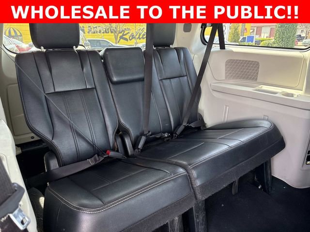 Used 2014 Chrysler Town & Country Touring image 22