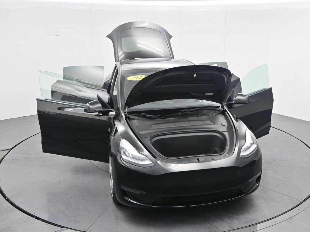 Used 2023 Tesla Model Y Long Range AWD/4WD image 32