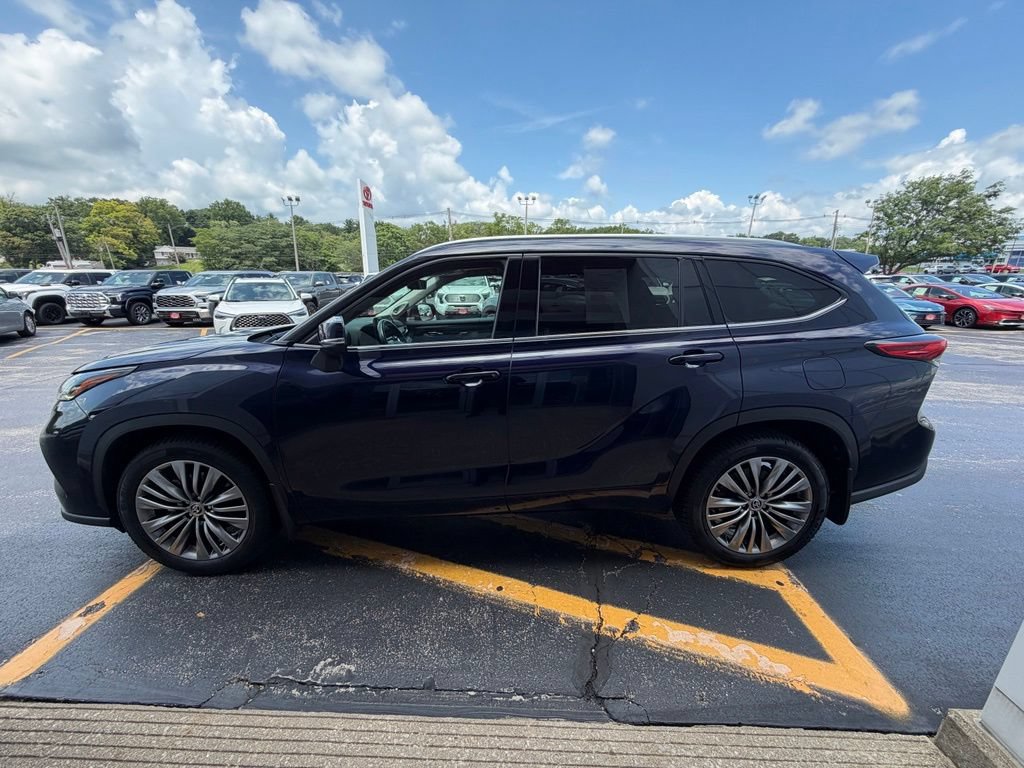 Used 2020 Toyota Highlander Platinum AWD/4WD image 8