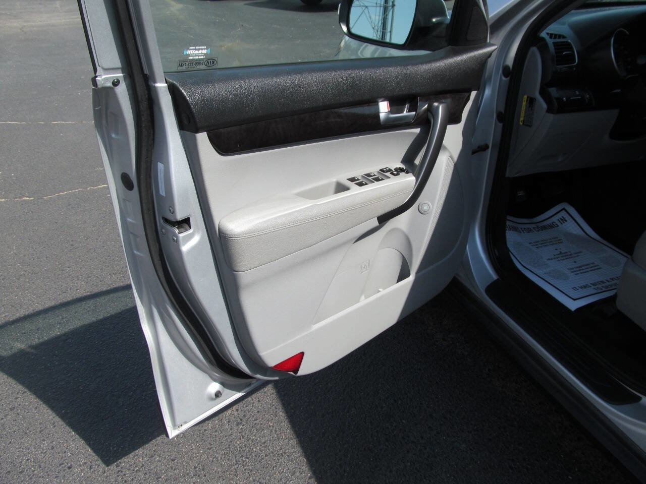 Used 2014 Kia Sorento LX AWD/4WD image 9