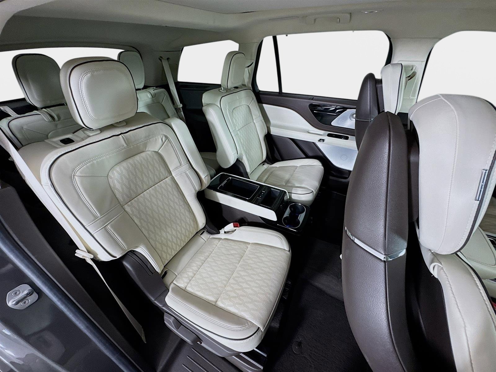 Used 2023 Lincoln Aviator Black Label w/ Dynamic Handling Package image 31