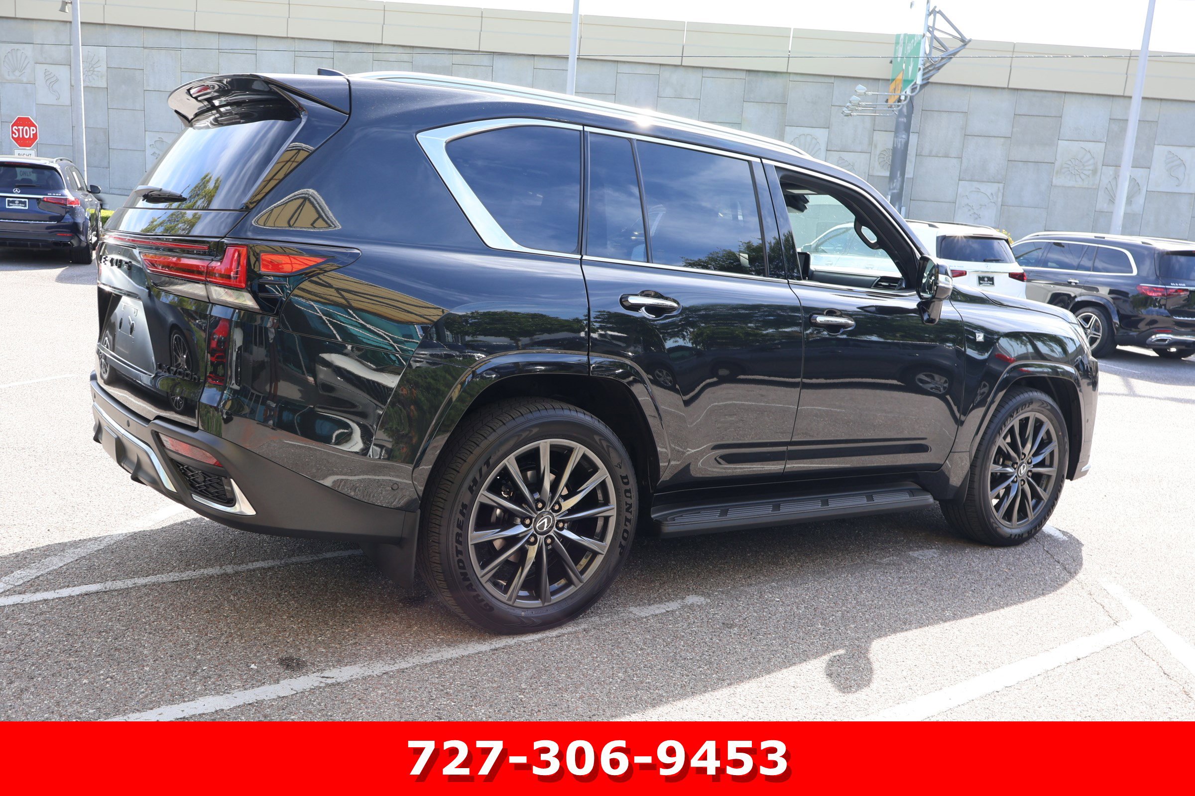 Used 2025 Lexus LX 700h F Sport AWD/4WD image 10