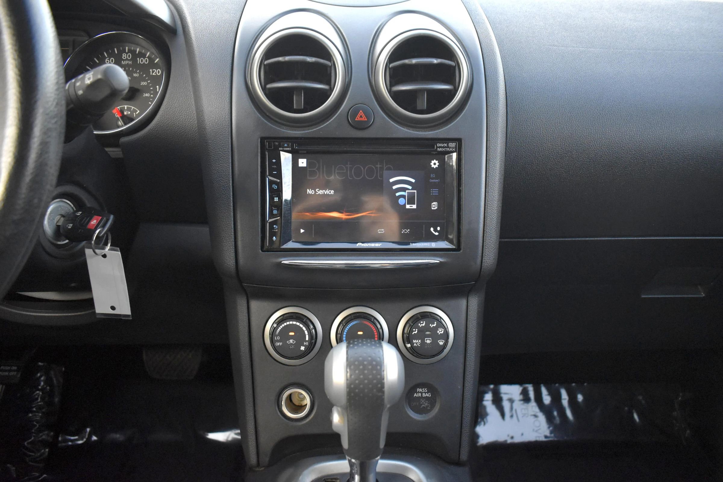 Used 2011 Nissan Rogue S Krom Edition image 21