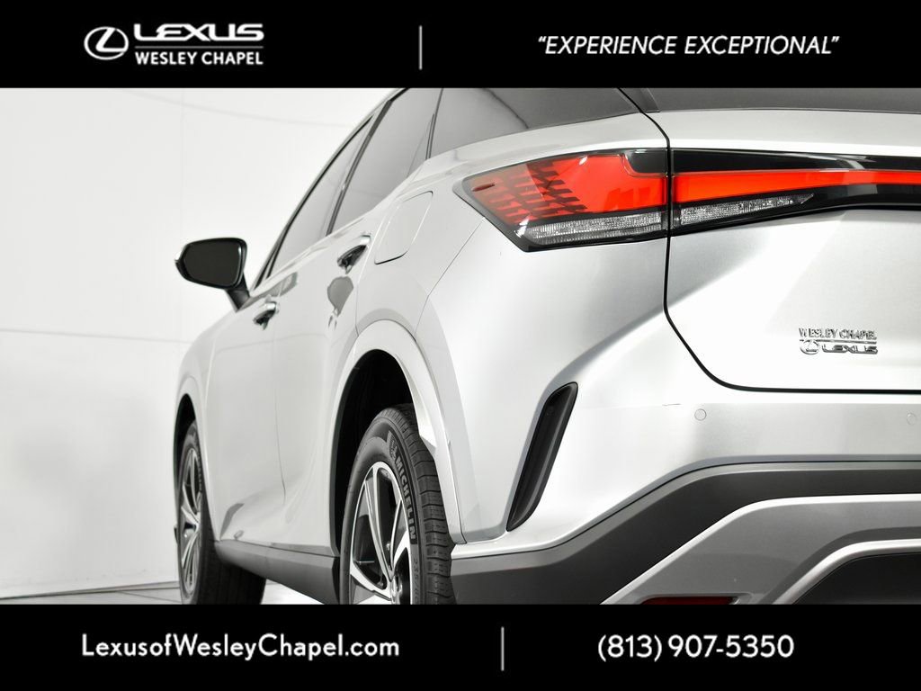 Used 2024 Lexus RX 350 FWD w/ Technology Package image 9