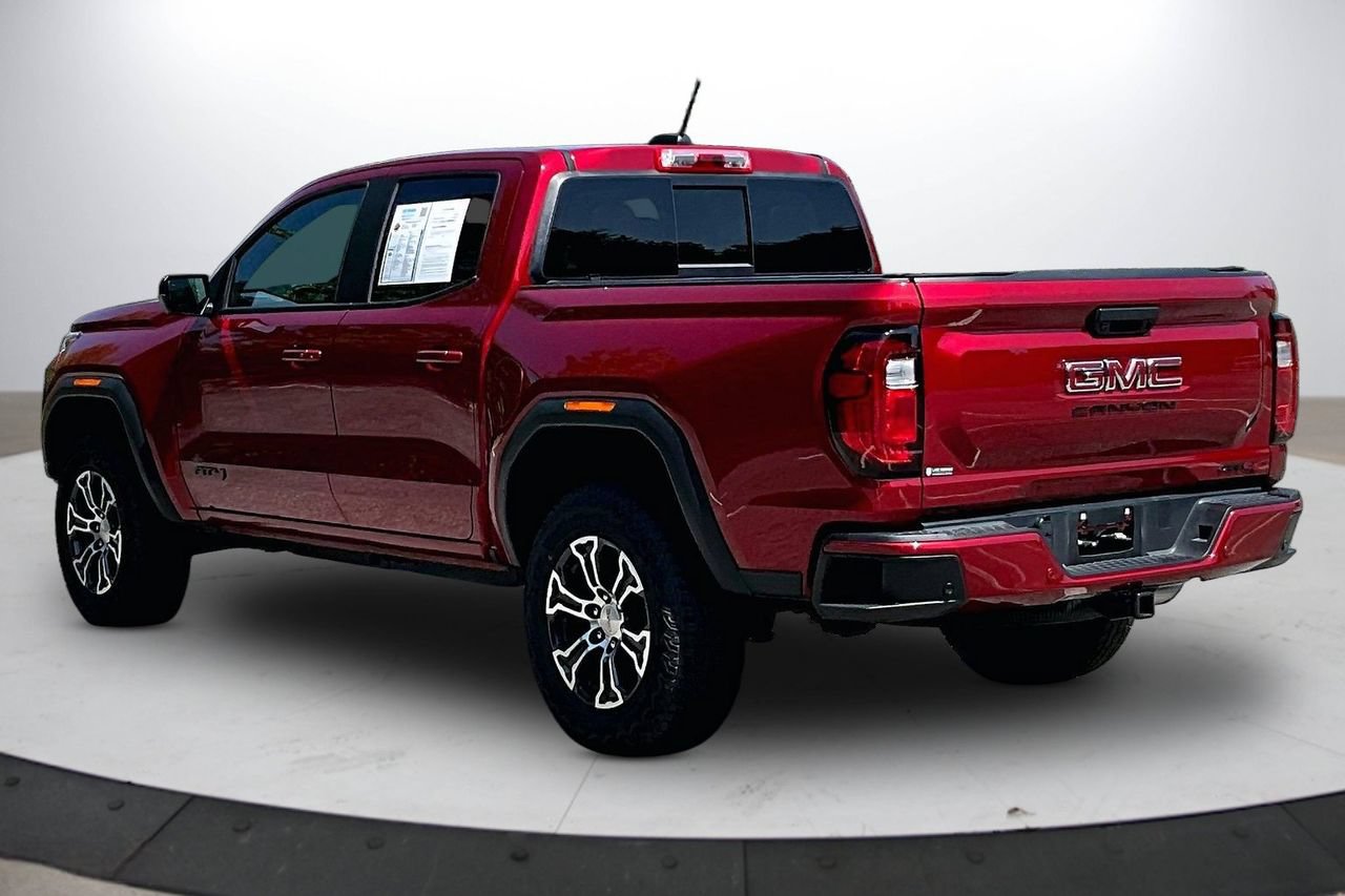 Used 2024 GMC Canyon AT4 w/ AT4 Premium Package AWD/4WD image 7