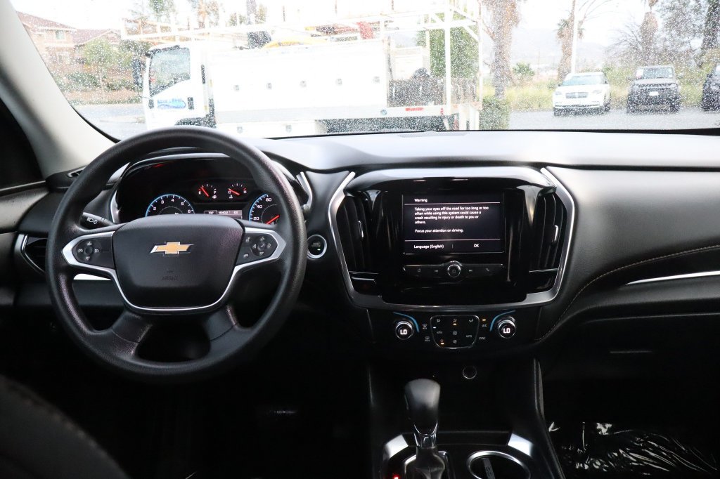 Used 2021 Chevrolet Traverse LS FWD image 27