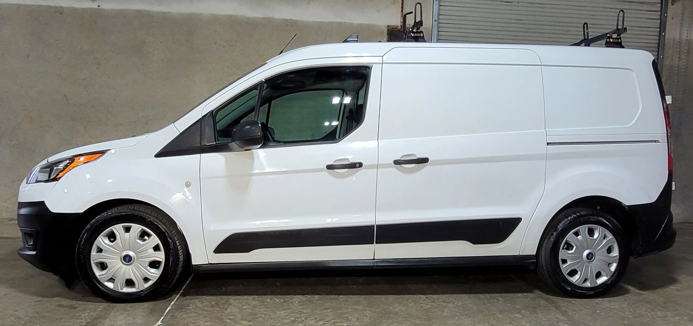 Used 2022 Ford Transit Connect XL image 8