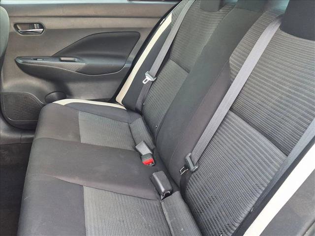 Used 2021 Nissan Versa SV image 17