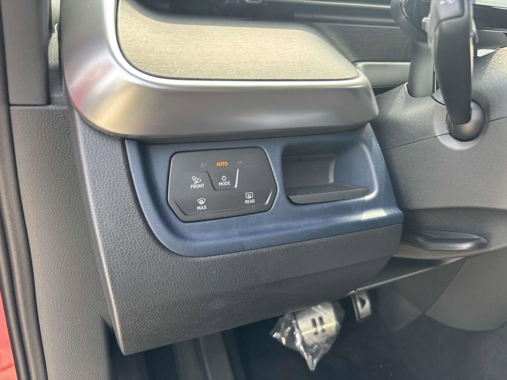 New 2025 Volkswagen ID. Buzz Pro S image 14