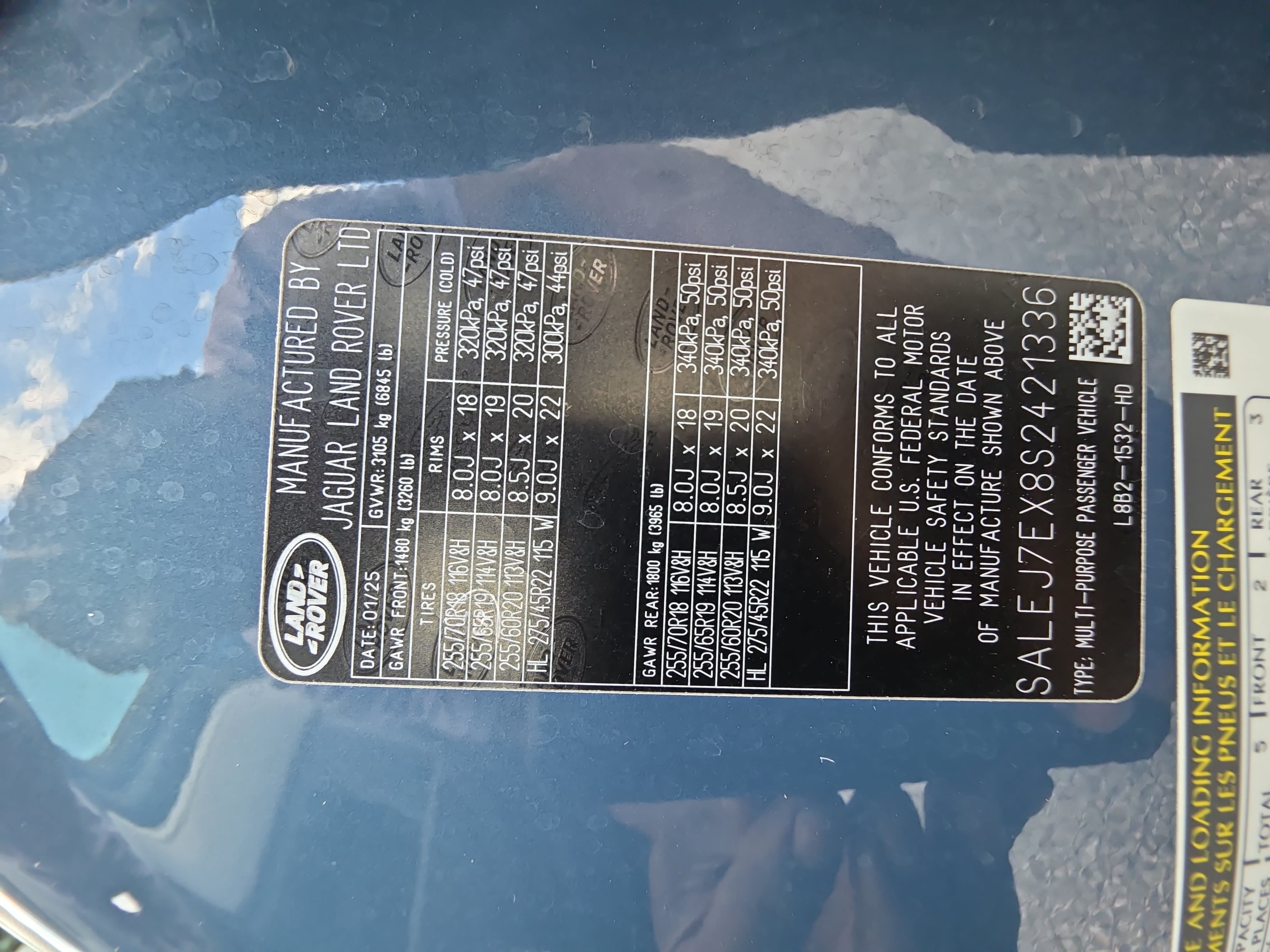Certified 2025 Land Rover Defender 110 S AWD/4WD image 35