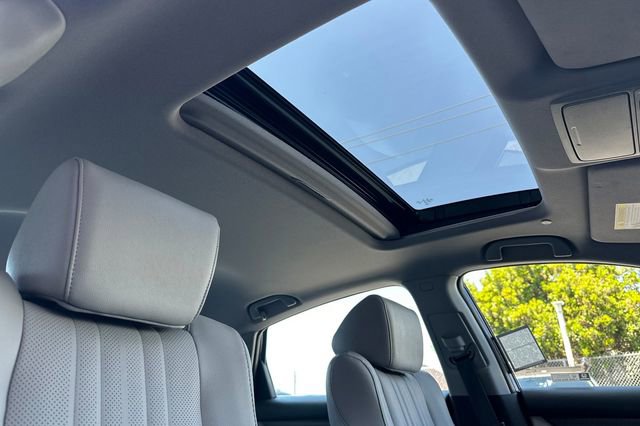 Used 2020 Honda Accord Touring image 18