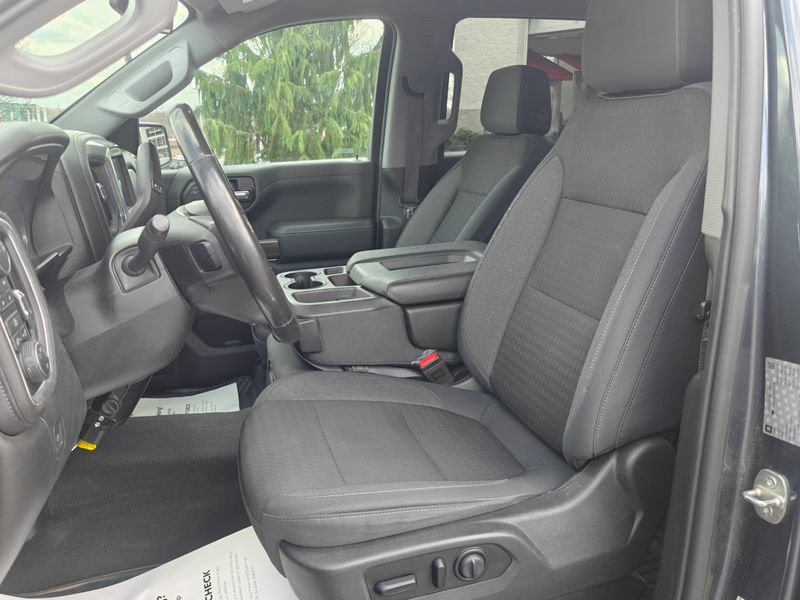 Used 2019 Chevrolet Silverado 1500 LT w/ All-Star Edition image 15