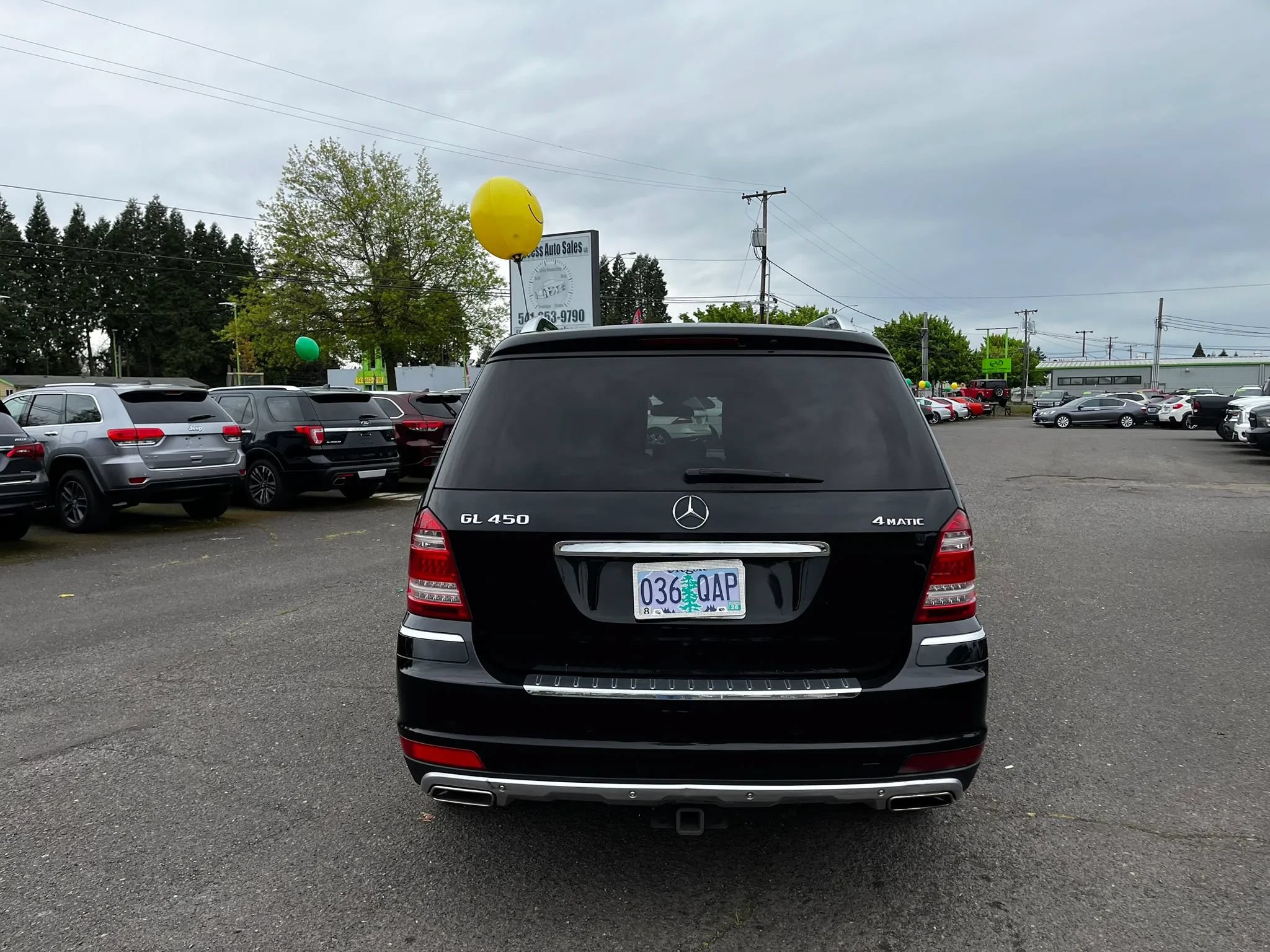 Used 2011 Mercedes-Benz GL 450 4MATIC image 4