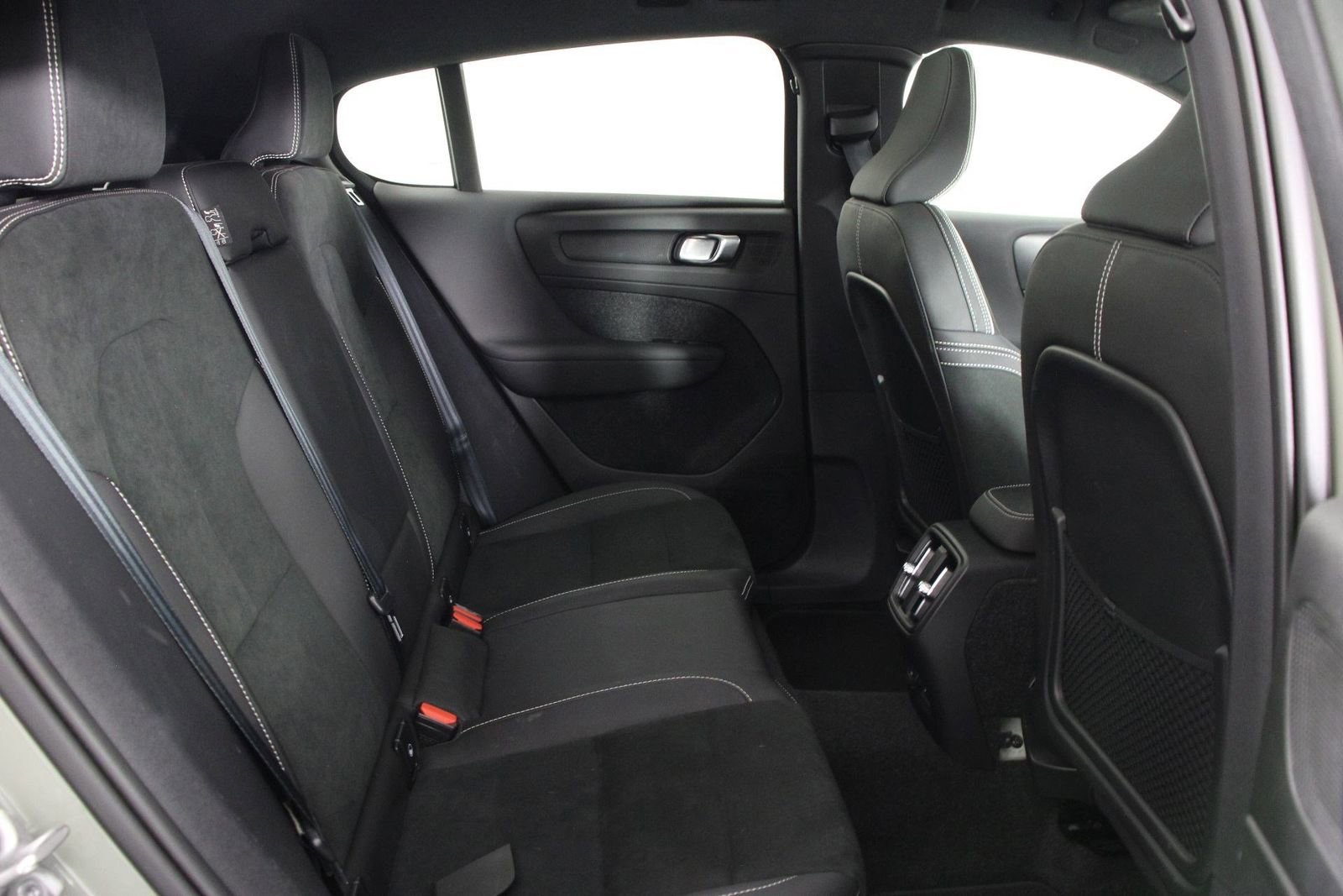 Used 2023 Volvo C40 P8 Recharge Ultimate AWD/4WD image 28