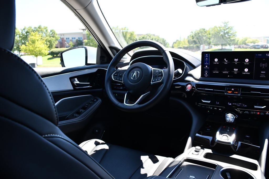 Certified 2026 Acura MDX w/ Technology Package FWD image 25