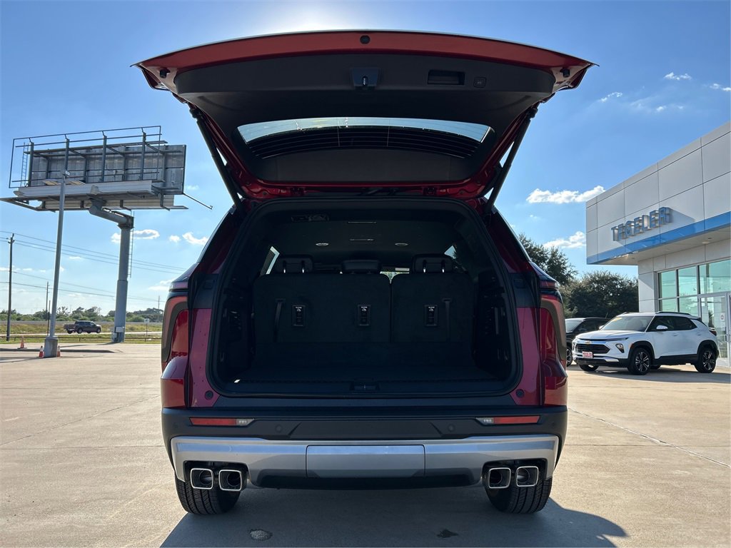 New 2026 Chevrolet Traverse LT w/ Driver Confidence Package image 12