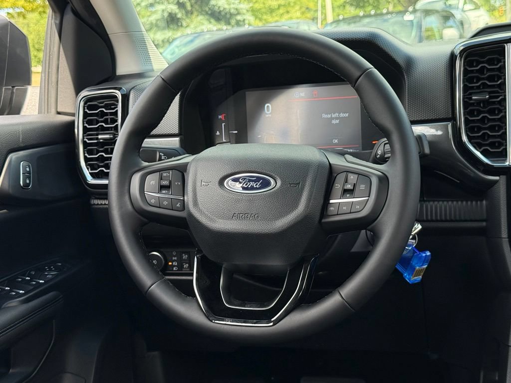 New 2026 Ford Ranger XLT w/ Black Appearance Package AWD/4WD image 7
