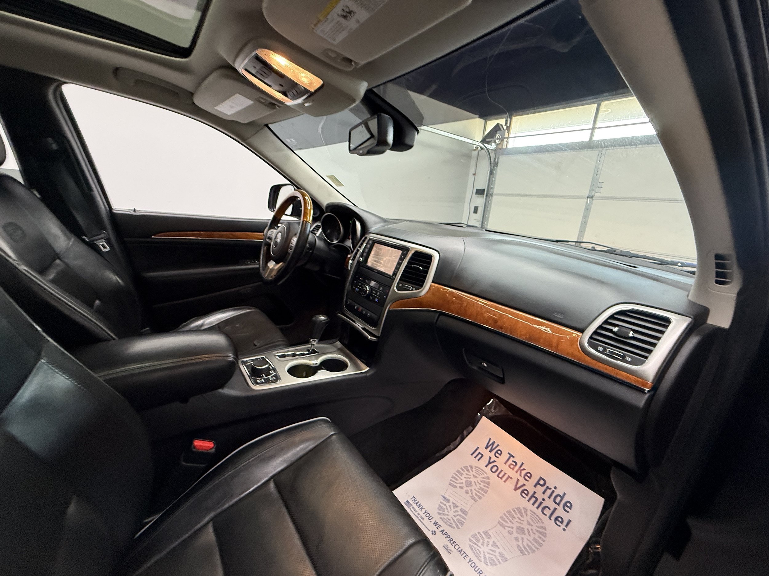Used 2012 Jeep Grand Cherokee Overland AWD/4WD image 20