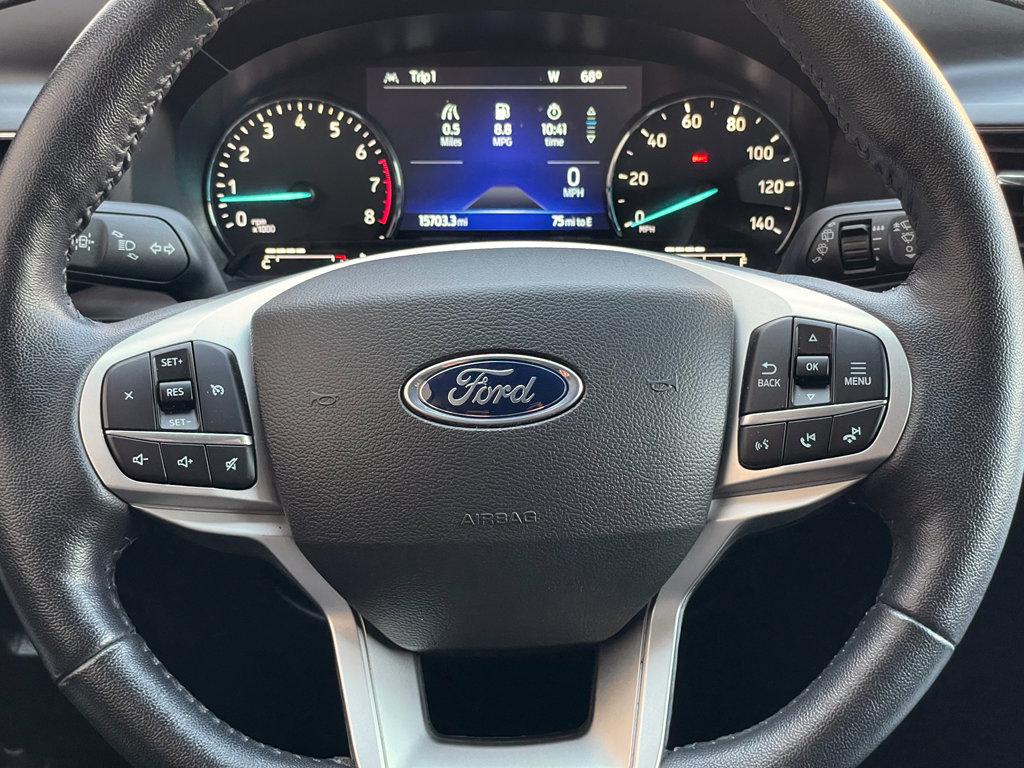 Used 2022 Ford Explorer XLT image 36
