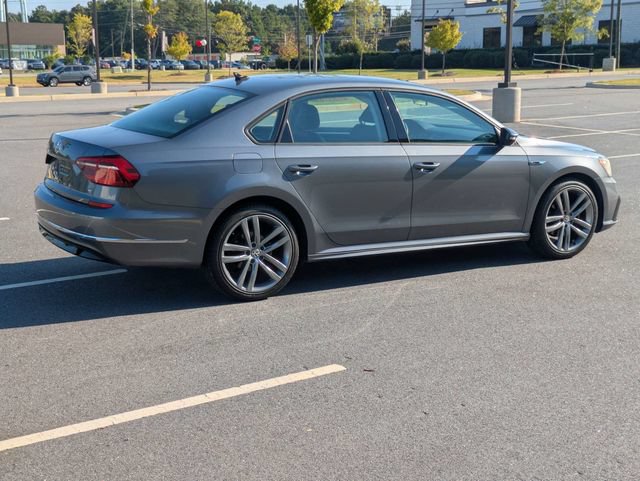 Used 2018 Volkswagen Passat 2.0T R-Line FWD image 4