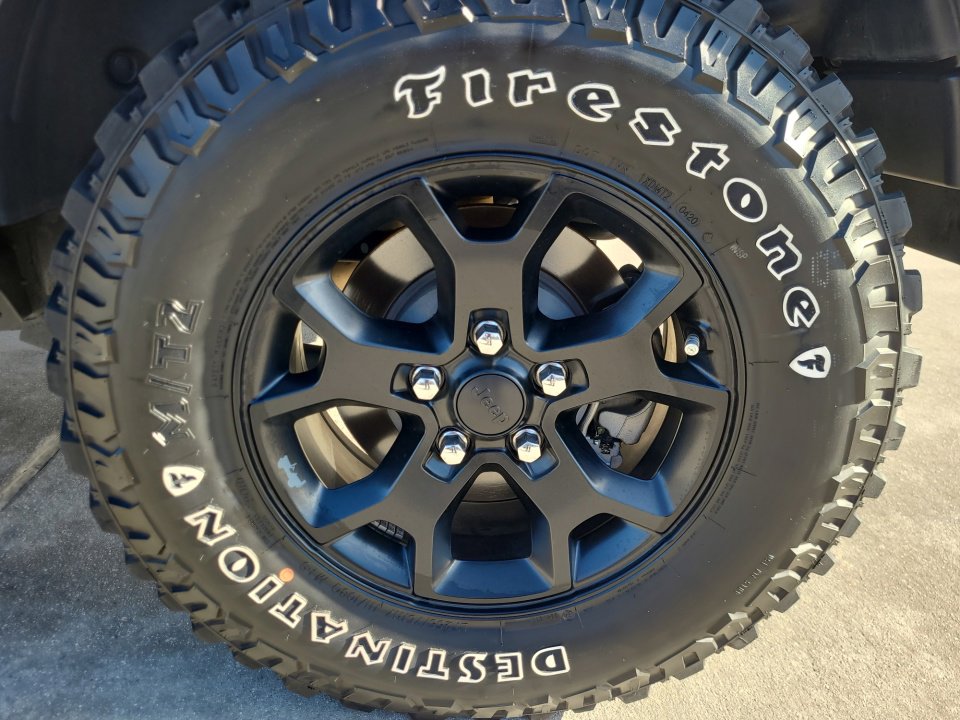 Used 2020 Jeep Wrangler Sport AWD/4WD image 26