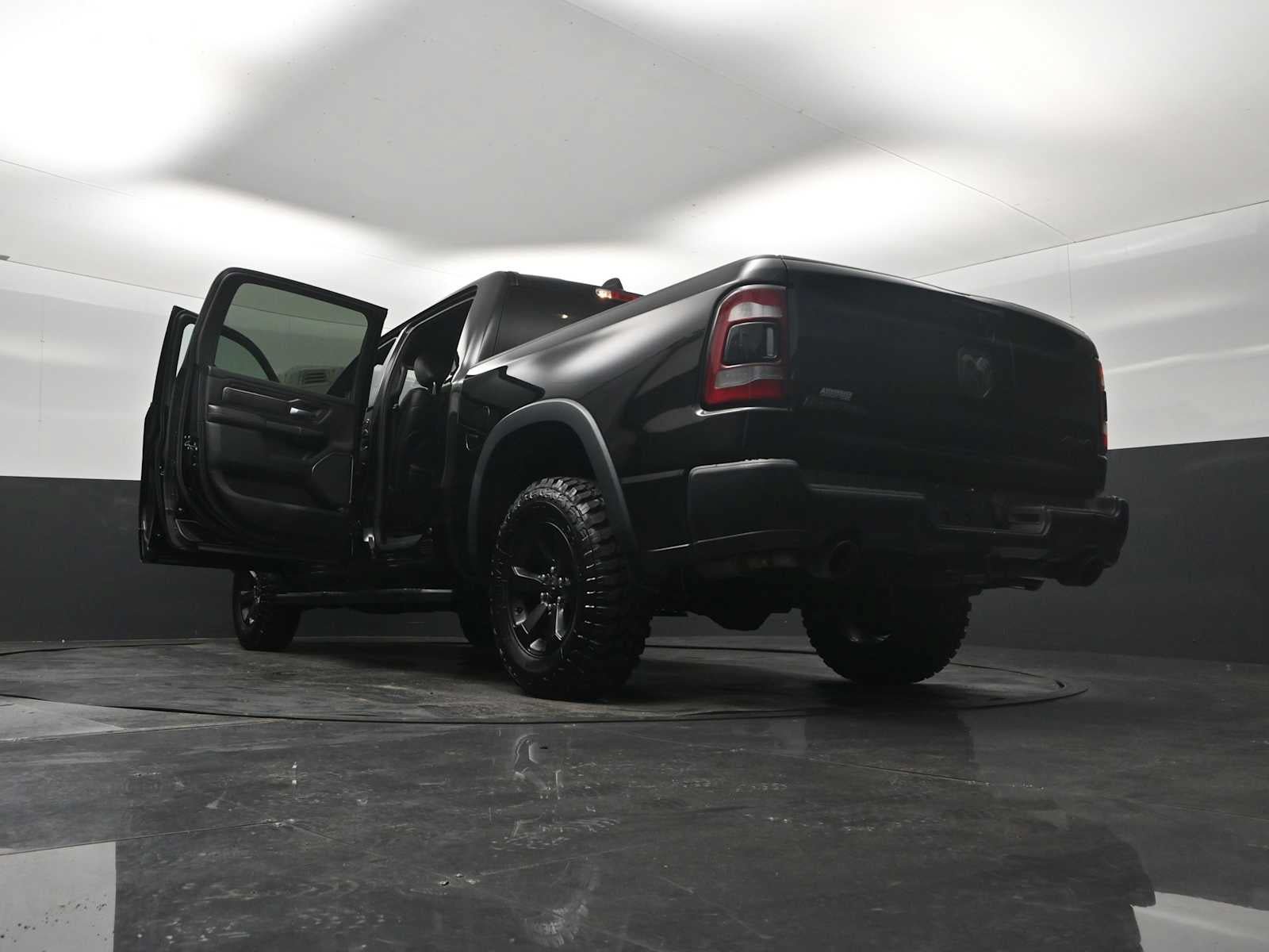 Used 2020 RAM 1500 Rebel w/ Rebel Level 2 Equipment Group AWD/4WD image 31