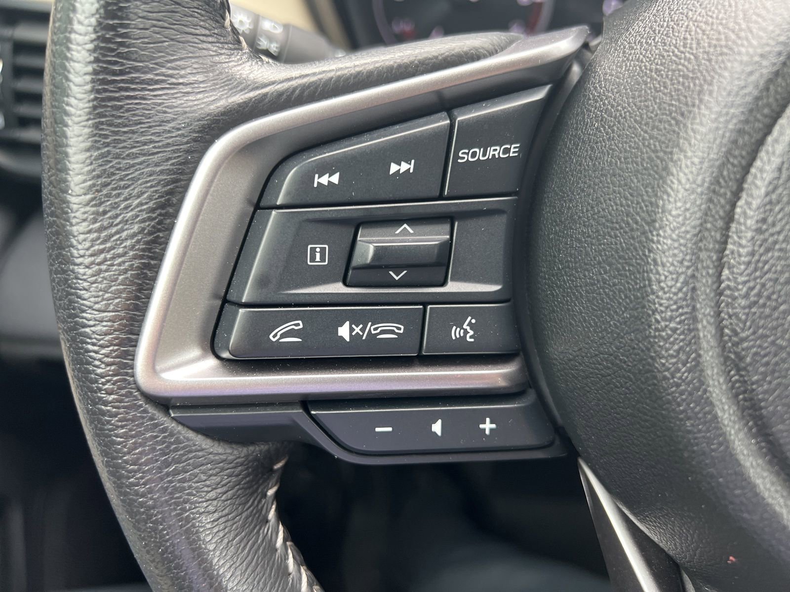 Used 2024 Subaru Outback Premium image 22