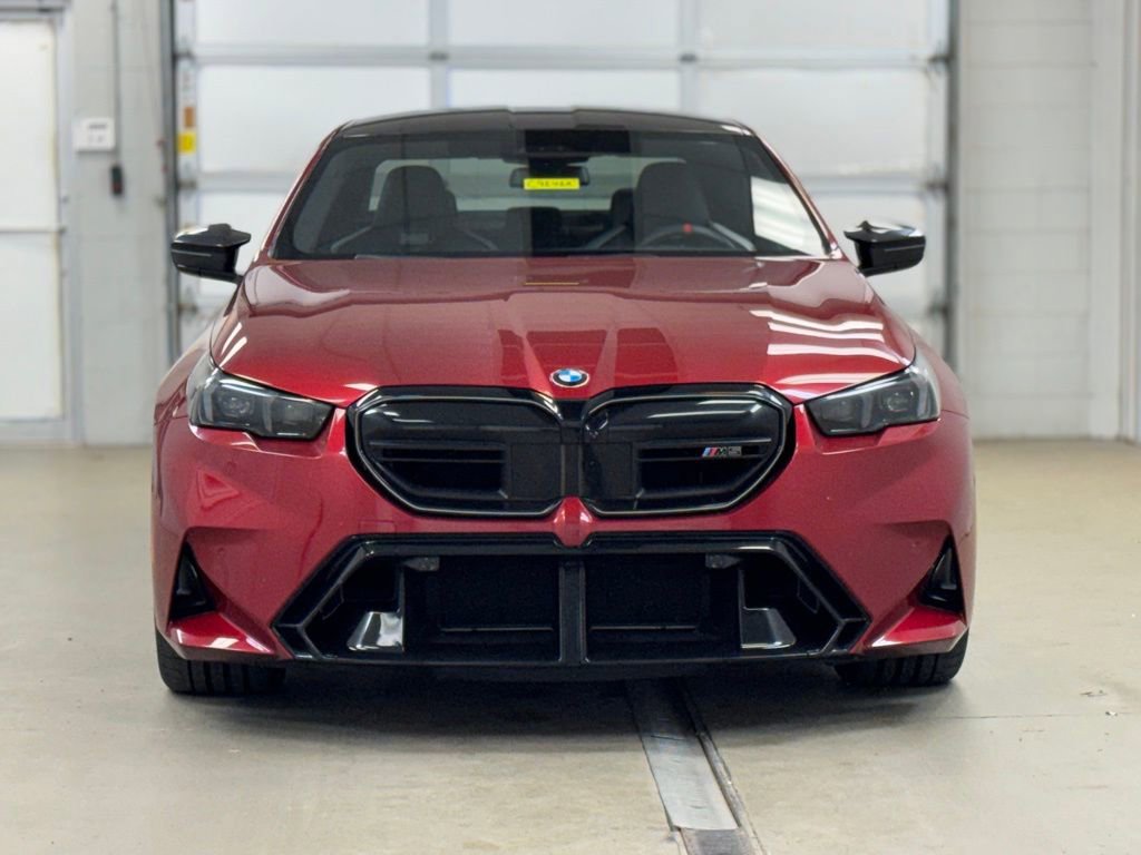Used 2025 BMW M5 w/ Carbon Package image 2